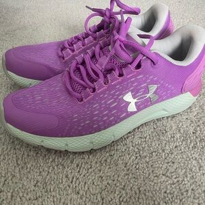 Under Armour Women's Purple Running Shoes size 5.5y/7 women’s
